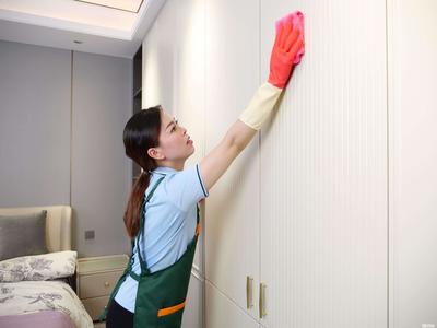 保潔、空調(diào)清洗上門服務(wù)、公司保潔、油煙機(jī)清洗、開(kāi)荒保潔、擦玻璃、窗簾清洗
